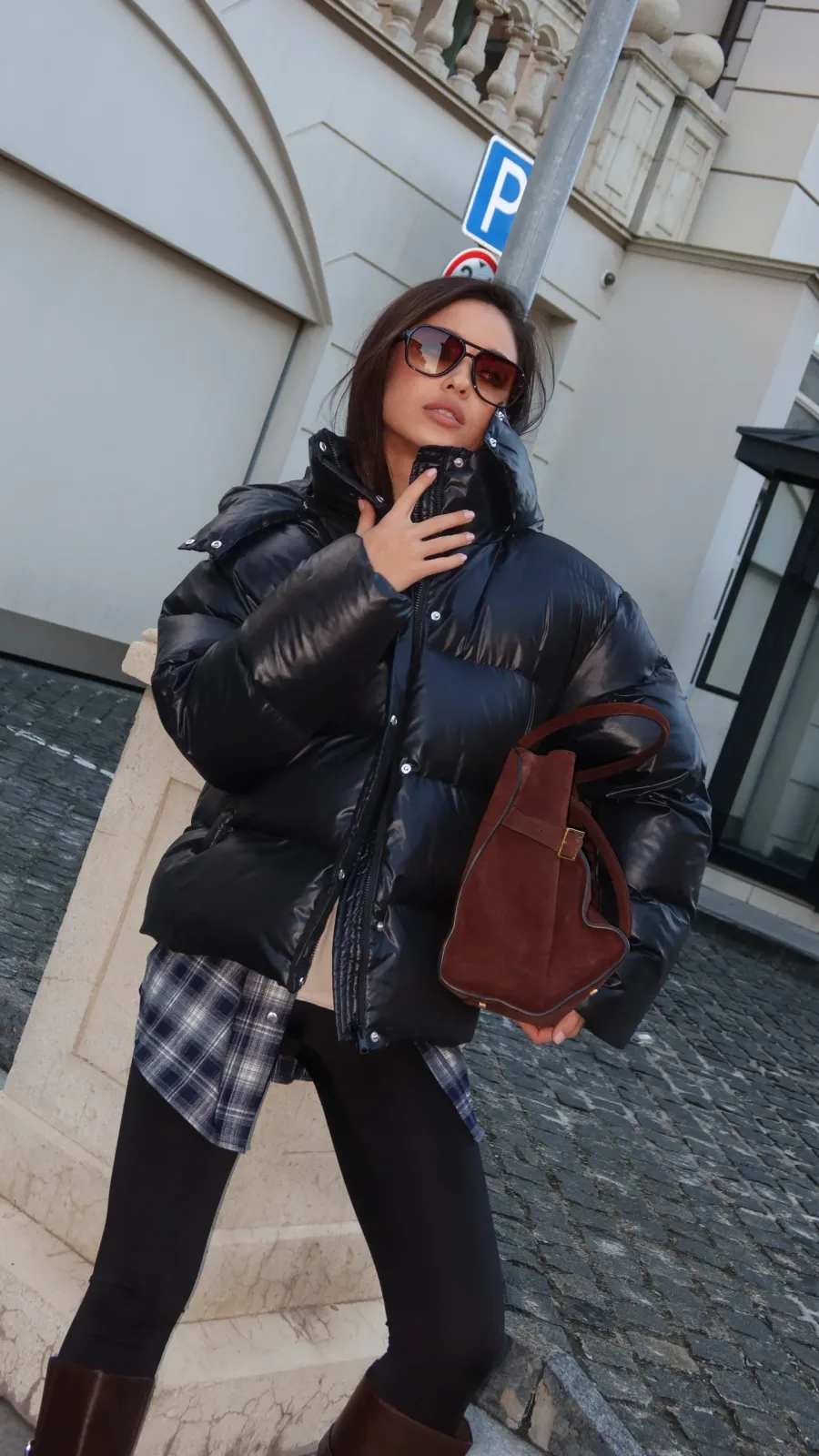 Piumino con coulisse nero lucido